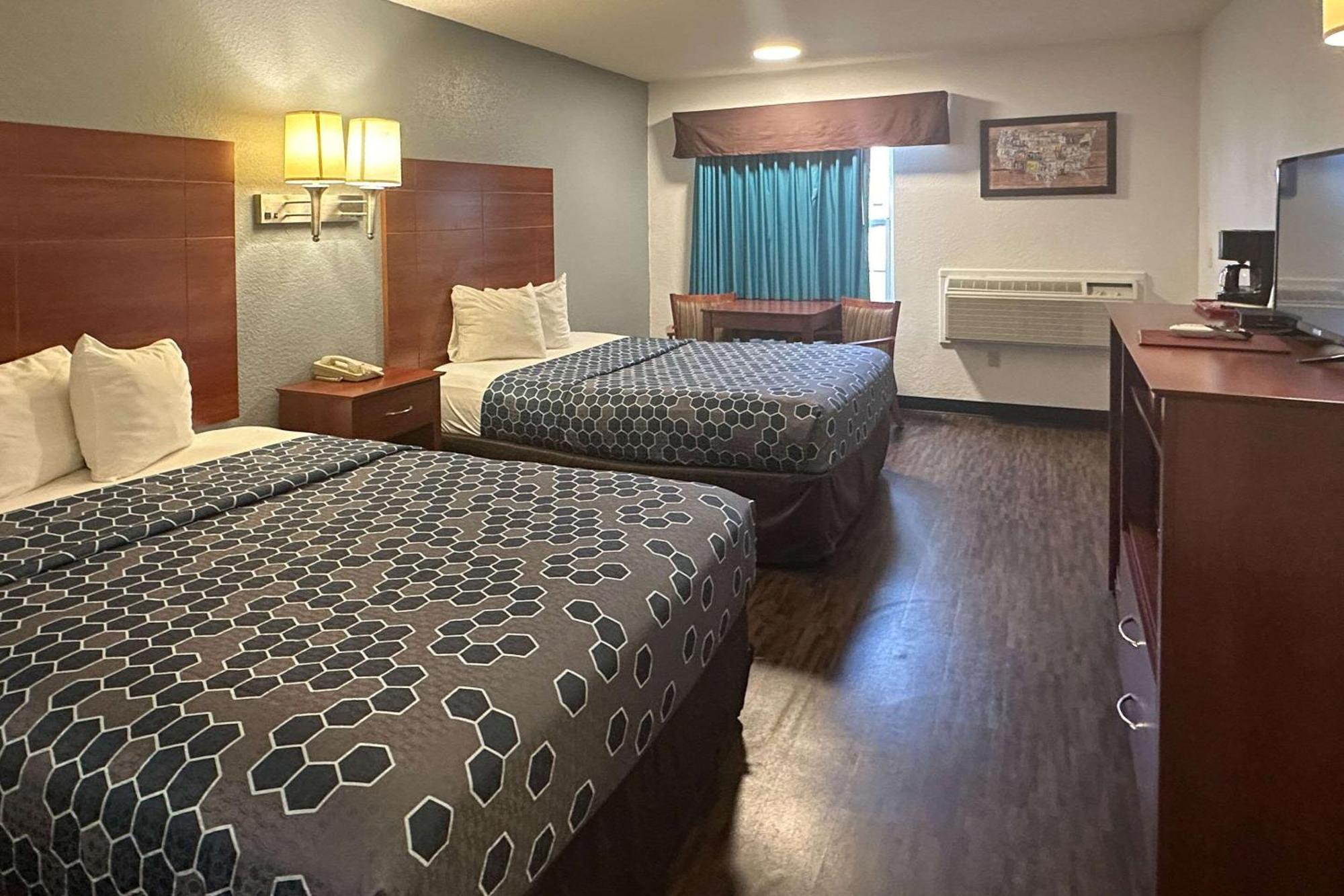 Econo Lodge Tucumcari Route 66 Экстерьер фото